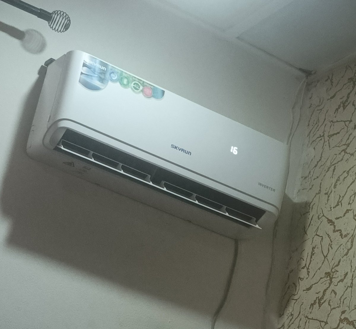 solexfresh599's tweet photo. Between skyrun, Thermacool,  LG and Hisene. which of the above listed Air-conditioner AC work best for you? https://t.co/FtSP6KdeTJ