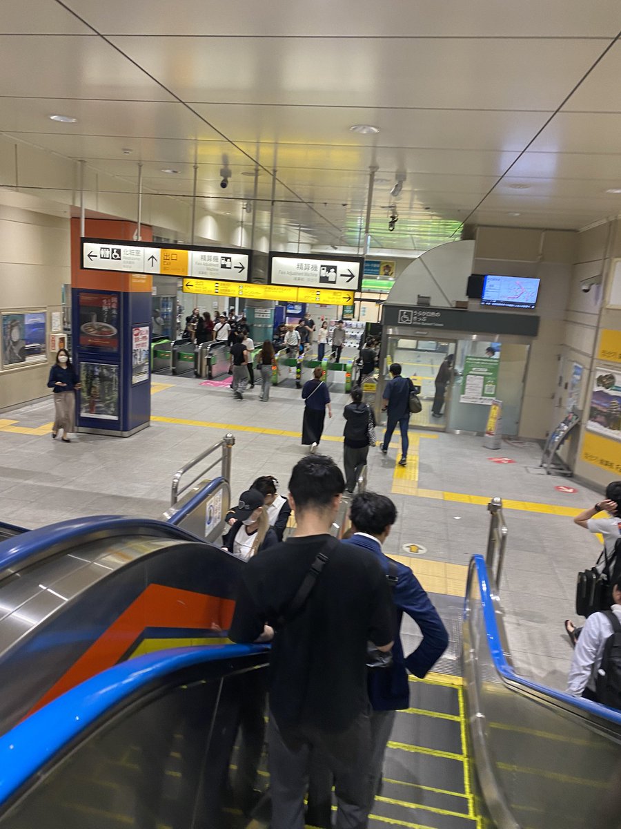 taateeiiishiii's tweet photo. 酔っ払って降りては行けない駅 https://t.co/dCHTyyMCl9