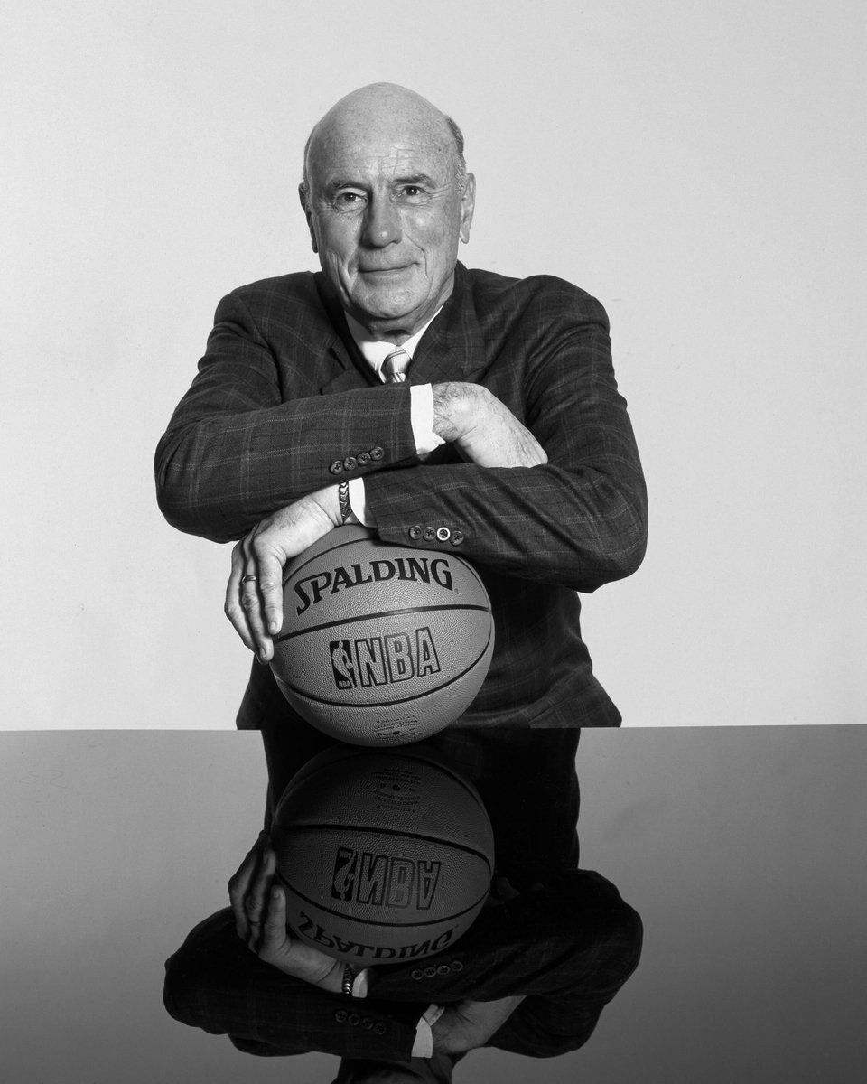 Remembering the legendary Bob Pettit.

1958 NBA champion
2x NBA MVP (First-ever to win the award)
11x NBA All-Star
4x NBA All-Star Game MVP
75th Anniversary Tea