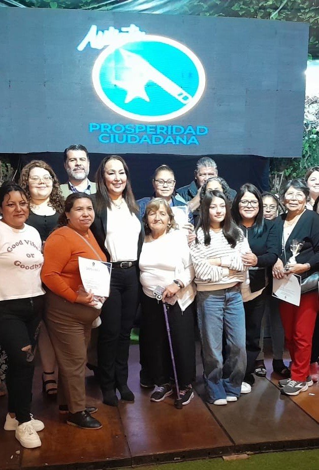simaj_victor's tweet photo. @popoguate @T1EETC_NOTICIAS @VictoriaPartido Ahi también aparece con Prosperidad Ciudadana. https://t.co/8pu9BwYDb7