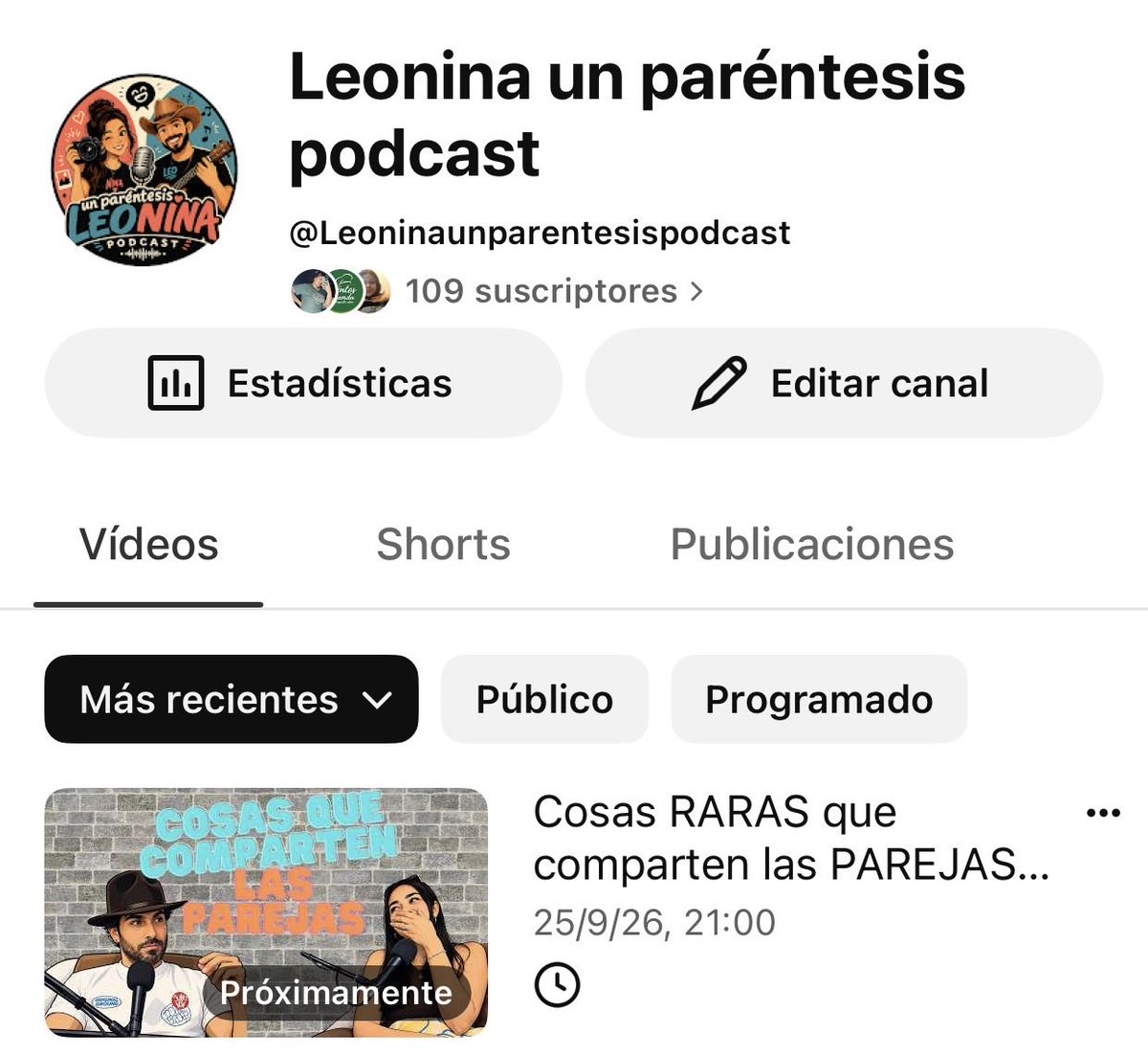lnunparentesis's tweet photo. ESTRENO hoy 3pm (VEN) 9pm (ESP) 
Estaremos hablando de las COSAS QUE COMPARTEN LAS PAREJAS pero no nos referimos a cualquier COSA nos referimos a cosas RARAS, cosas de las cuales no estarías orgulloso que la gente sepa que compartes🤦🏻‍♂️
#parejas #podcast #humor #historias #risas https://t.co/tWcRUMCxI7