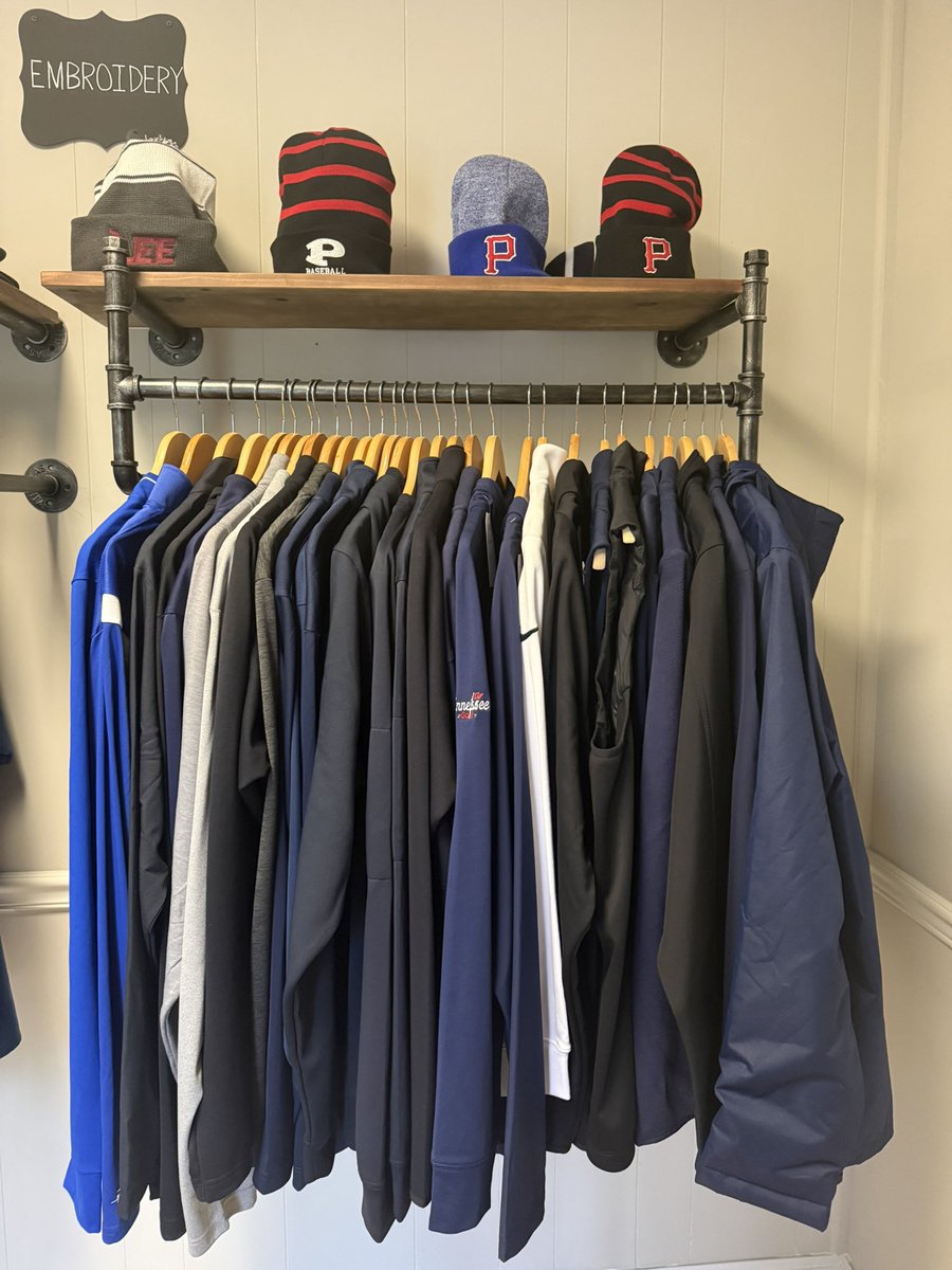SoProGroup's tweet photo. So many options to choose from at Southern Promo Group!  I would love to help with your next order! 

29 Quarter Zip, Vest &amp; Jackets Options
15 Polo Options 
8 Hat Options 

Email me at southernpromogroup@gmail.com 
and let’s get your order started! https://t.co/WRwh87G3Hk