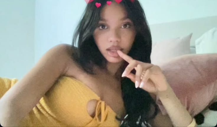 Manondefender's tweet photo. I genuinely will NEVER forgive y'all for how y'all treated Aniya and Melanie both on the show and off https://t.co/jLaQndNE7y