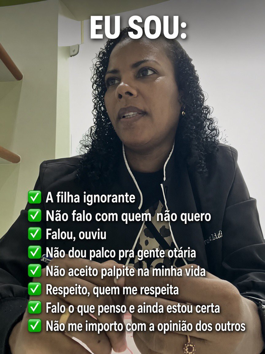 Ana10Big's tweet photo. Alguém precisa ser a desaforada da família 😊 https://t.co/BRMfrXuvPG