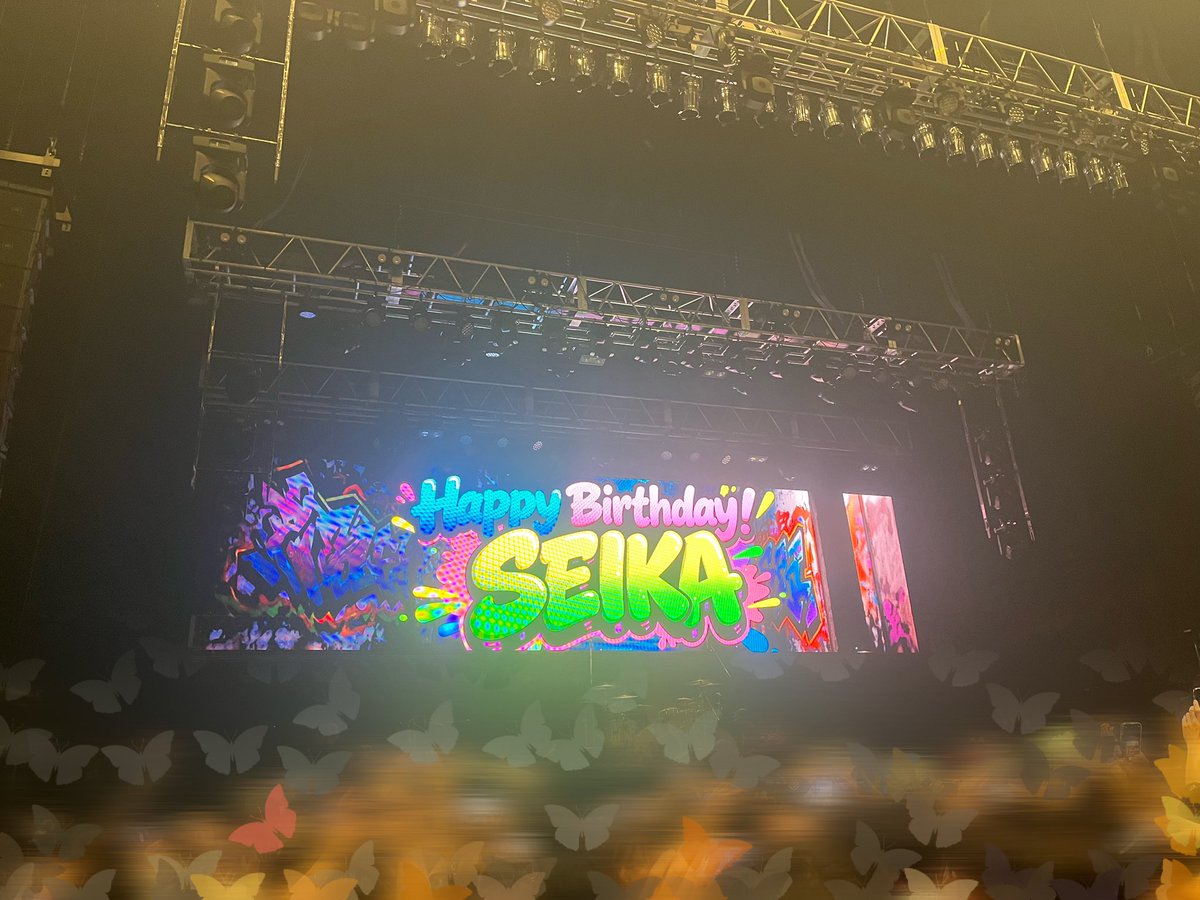 chat_blanc0's tweet photo. UVERworldライブ最高でした✨
11月のライブも楽しみ💭 https://t.co/398O7r7qS6