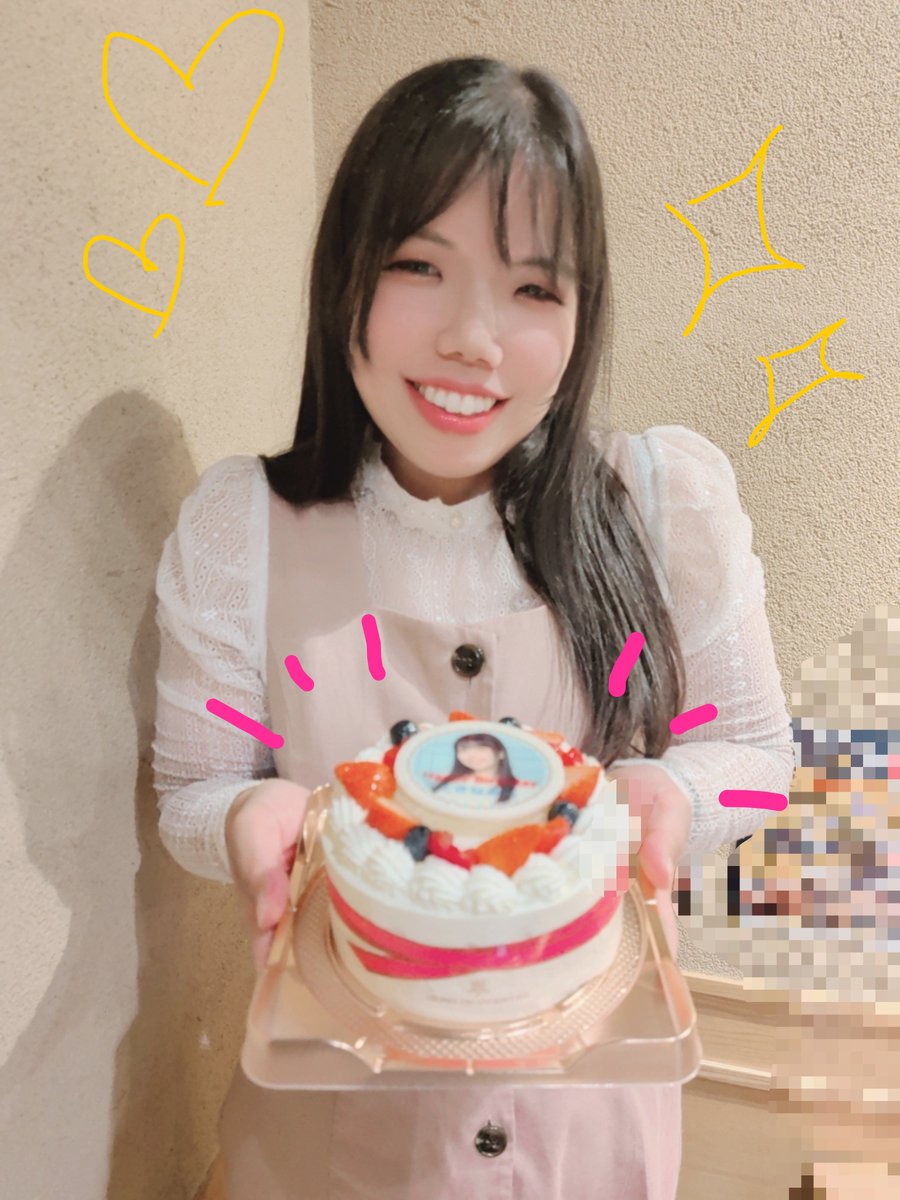 AiTakinami's tweet photo. 見てーーーー‼️‼️‼️‼️‼️
こよいちゃんにケーキもらった🥺🎂💕

うぉぉぉこれは皆様に見せびらかさなくては🔥
帰宅したらインスタライブするぅ🥹💖

0時半とかになりそう🌌🌙
https://t.co/T8wcXDx6xP

たきなみんへのお誕生日お祝い券🎁💘
https://t.co/2AZYmM1ABF
ワンマン🎟️
https://t.co/ZeVfjlovCk https://t.co/qWXflRVy7V