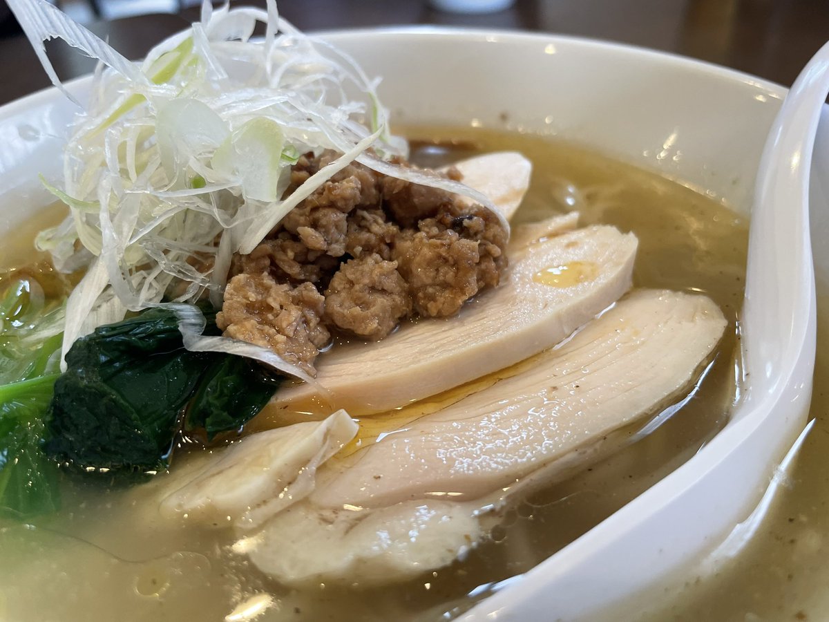 saltincoffee's tweet photo. この間のラーメン。
鶏しょうが（塩）
美味しかったぁ♪ https://t.co/5mC2GGGVnR
