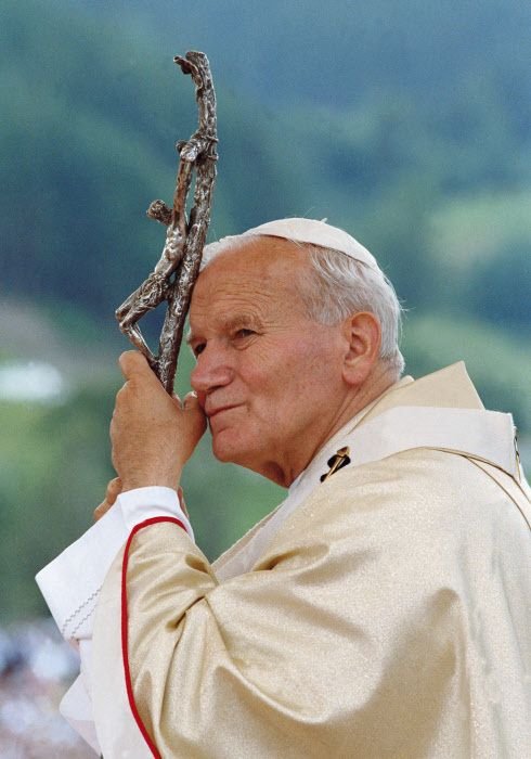 Easternchrist's tweet photo. “The devil is afraid of us when we pray and make sacrifices. He is even more afraid when we are joyful.”
— St. John Paul II https://t.co/LEEeT4twwg