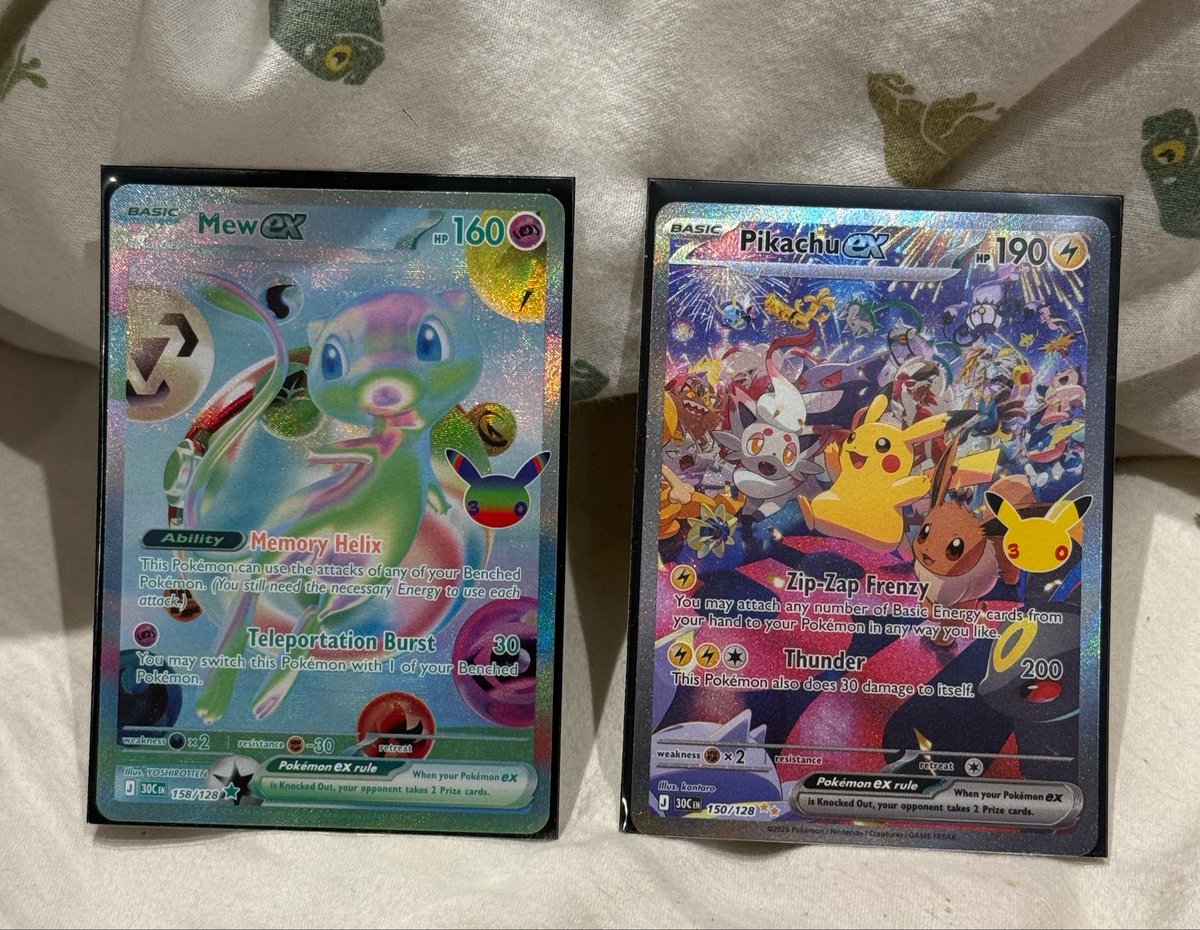 beccalvna's tweet photo. the 30th anniversary binder collection was kind to me https://t.co/U7WjRkb8Nv