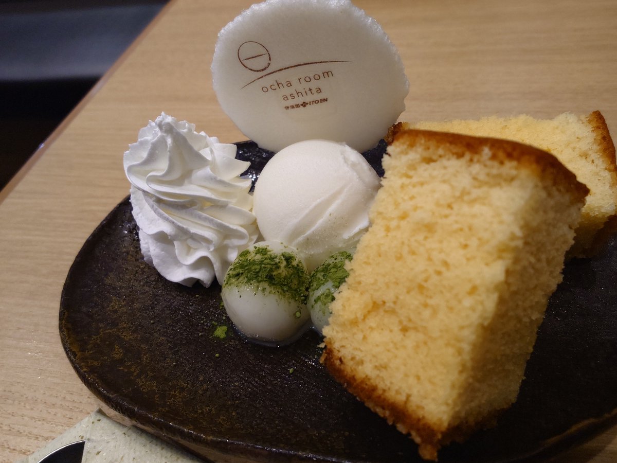 x_field_w's tweet photo. 今日は昼からハンバーガー食べてカフェでひと休憩して焼肉食べて……

食べてばかりの一日でした https://t.co/kNuxEF2wju