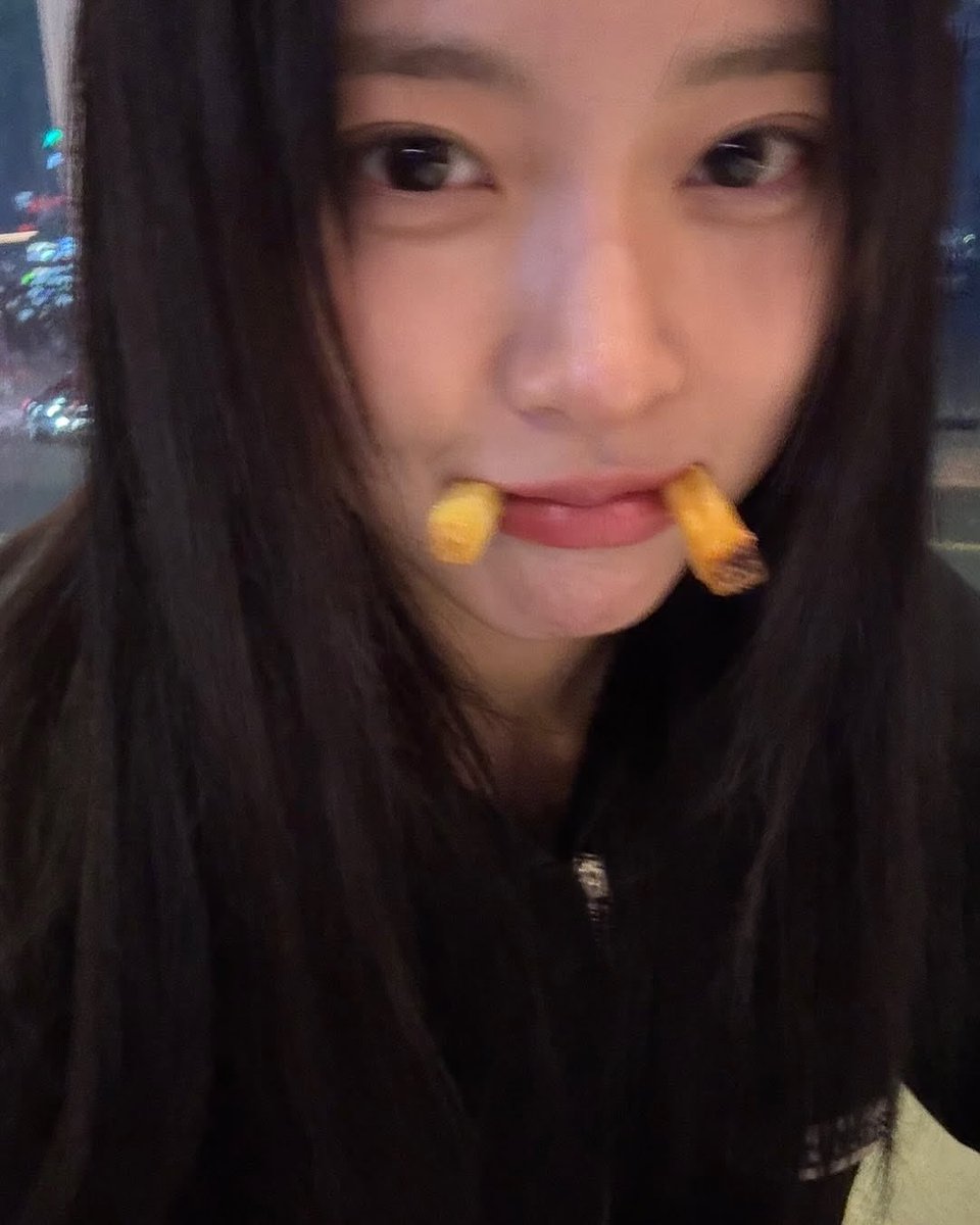 0neulb's tweet photo. 이분야 일등 아무래도 조혜원이지 왜냐면 조혜원일수밖에 없으니까 조혜원인게 맞으니까 https://t.co/meqDPOFBW1