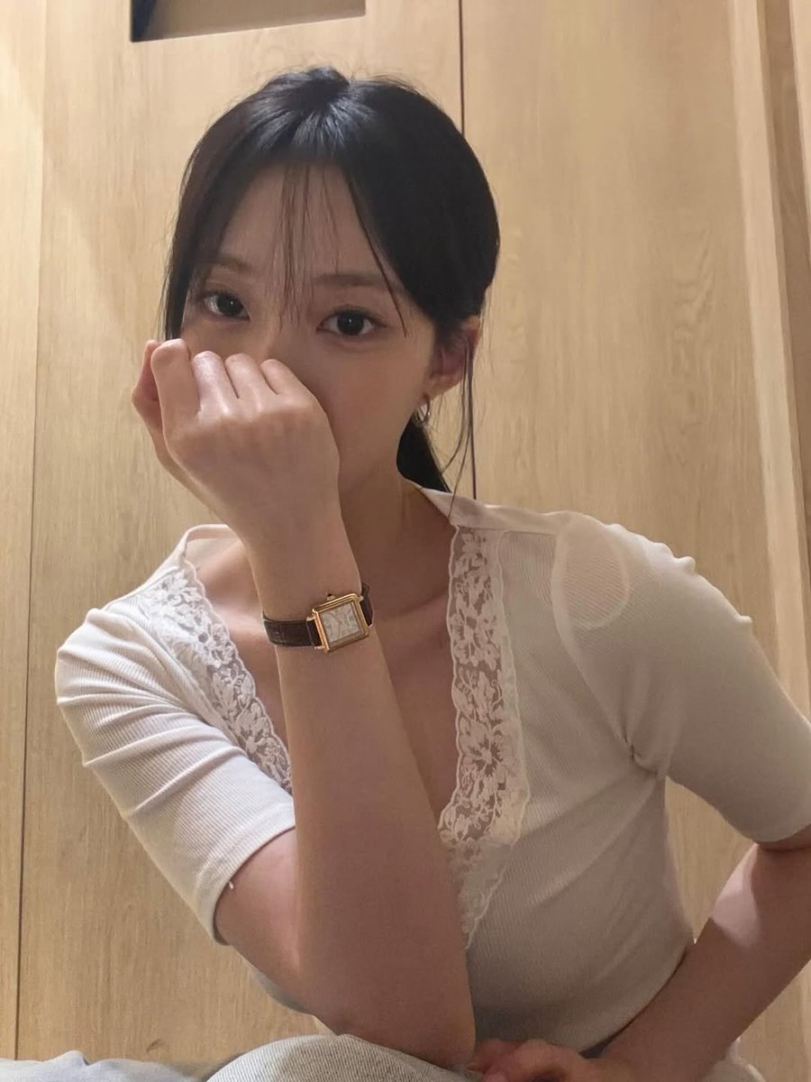0neulb's tweet photo. 이분야 일등 아무래도 조혜원이지 왜냐면 조혜원일수밖에 없으니까 조혜원인게 맞으니까 https://t.co/meqDPOFBW1