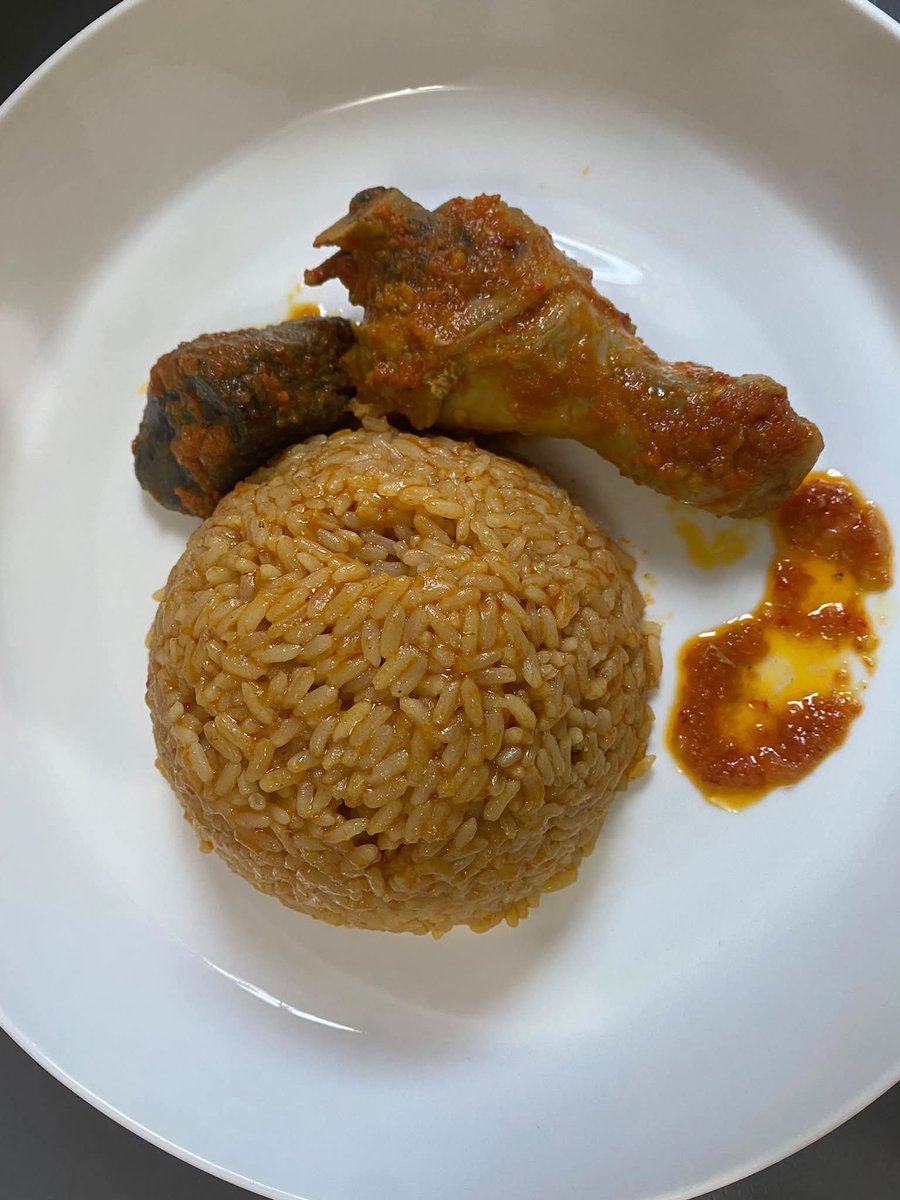 BellaJemuel's tweet photo. Can you pay 2Ok for this luxury meal? 🤔 https://t.co/Eth9s2FNcn