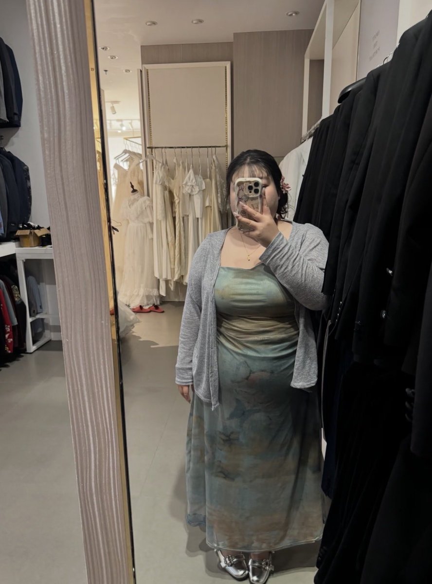 qmtky83993486's tweet photo. 肥妈一个大屁股坐死你个傻逼 #bbw https://t.co/uqHo67XxMD