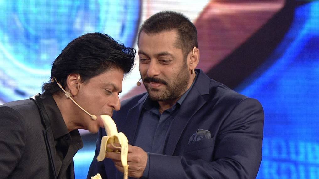 04Chinmaya's tweet photo. @BeingIndain2026 It's because uska koi real fan hin nahi hai ... sab bots hai.. aur jo hai 2 -4 unlogo ki 20-30 IDs hai 😂😂😂😂 kaise conversation hoga jab fans hin nahi hai😂😂😂.
Salman bhai ka toh crazy fan following hai har generation me... 
Hakla toh irrelevant Bakri hai jiski bali LING hgi https://t.co/DcDn5HMwLQ