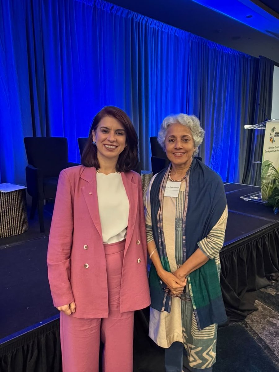 doctorsoumya's tweet photo. The #AccraReset is an initiative under the leadership of President @JDMahama to prioritize health care as a national issue, reducing dependency on aid. I was happy to serve as a Commissioner with @priscilaferraz on the R&D work stream - recommendations on research for public good https://t.co/tj23ofDguF