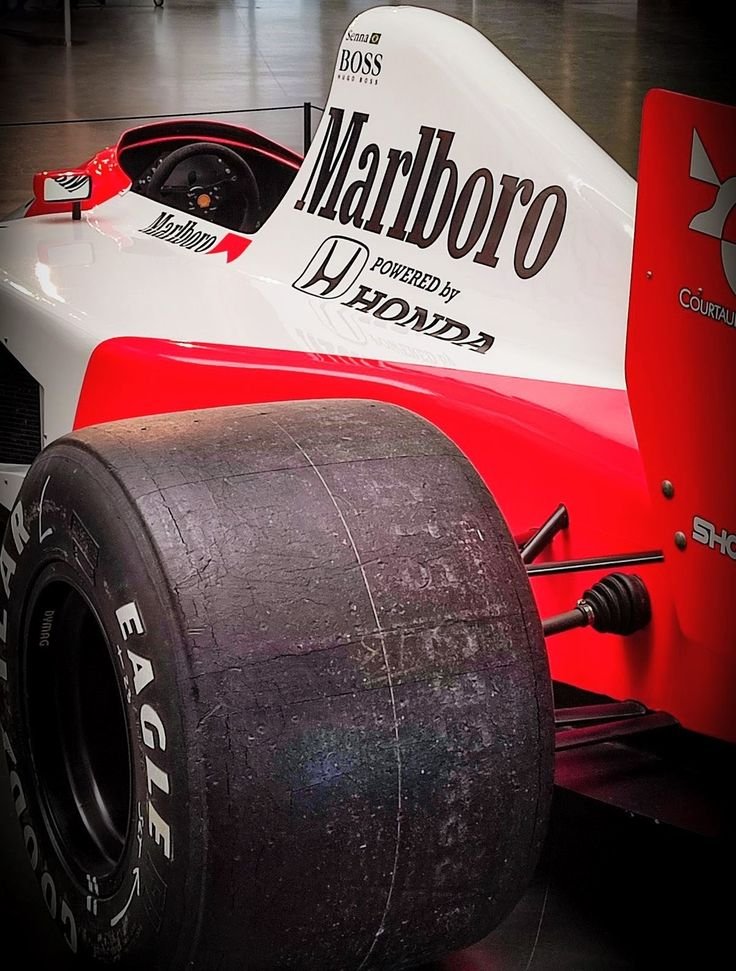 sennatheking's tweet photo. Goodyear Eagle tyres, Marlboro, Honda, V10 &amp; V12

I miss that era 

#F1 https://t.co/sMS1Q0PkRD