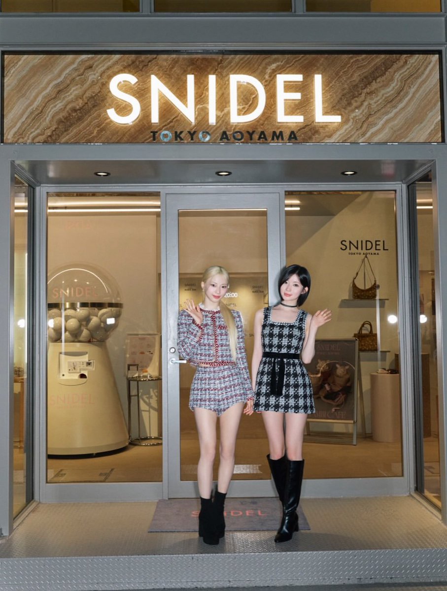 forbabymonster's tweet photo. #RUKA &amp; #ASA (#ENAMIASA) brings their unique styles and individuality to SNIDEL’s “Street × Formal” aesthetic. 

#BABYMONSTER #베이비몬스터 @YGBABYMONSTER_ https://t.co/uq1S5EHy0z