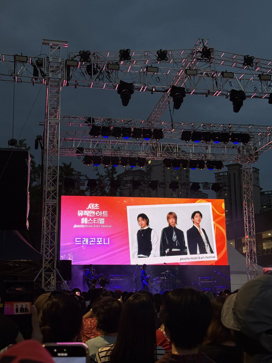 JJO729's tweet photo. 제가 뭐하고 살앗냐면요… https://t.co/ASivHnY41o