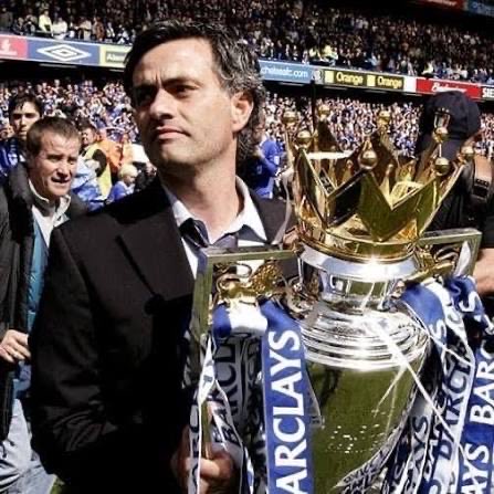 UtdJournalist's tweet photo. 🚨 BREAKING!

If Manchester City were stripped of their titles, Sir Alex Ferguson and Jose Mourinho would be Premier League champions with Manchester United!

2011/12 → Sir Alex Ferguson
2017/18 → Jose Mourinho https://t.co/0IRny6aQoJ