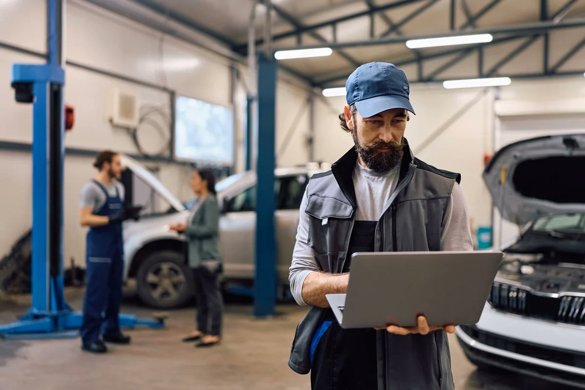 CSSes's tweet photo. 🔧📦 La gestión de recambios también puede automatizarse. 

iParts conecta albaranes, compras, stock y órdenes de reparación, reduciendo tareas duplicadas y hasta un 70 % del tiempo administrativo dedicado a la gestión documental.

👉 https://t.co/0OrtN6Jo8u

#Talleres #Recambios https://t.co/NwaGpxrEDv