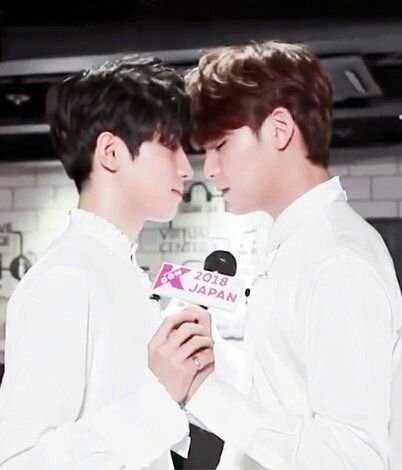 byminwon's tweet photo. PLEASEEEE https://t.co/E58fWNmlWW