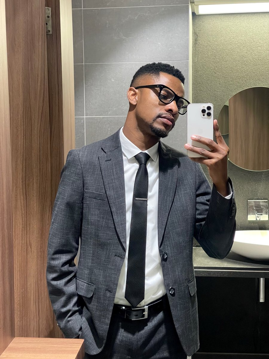 sipho_sphola06's tweet photo. … locked in 🔐 https://t.co/Ub02iSCXME