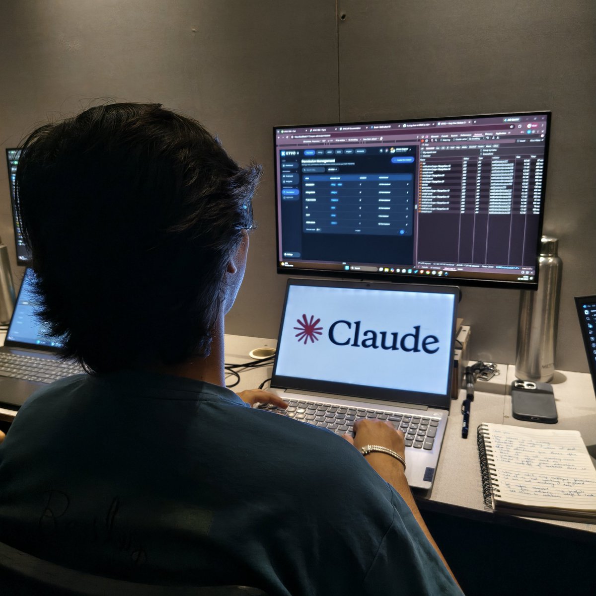 WellcraftedTech's tweet photo. Two years ago, clients doubted “AI-coded software.”

Now they need:
“AI to do repetitive work”
“Understand their data and work like a team”
The question changed from “Should we use AI?” to “Which task can AI take over?”

AI gives people their time back.
Need AI automation? DM us. https://t.co/d3HeaPuwwj