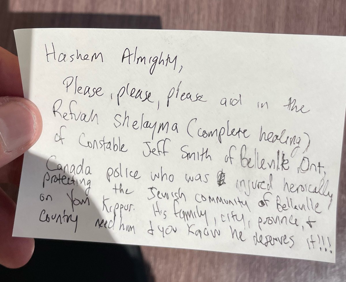TheDanLevy's tweet photo. Just asked Hashem to grant the Canadian hero Constable Jeff Smith of @BLVLPolice a speedy Refuah Shelayma (complete healing) ❤️‍🩹 via a note in the Western Wall of the Temple Mount in the Old City of Jerusalem
It’s as direct a line to God as Jewish ppl believe one can get in 2026 https://t.co/wiHTKAKrds