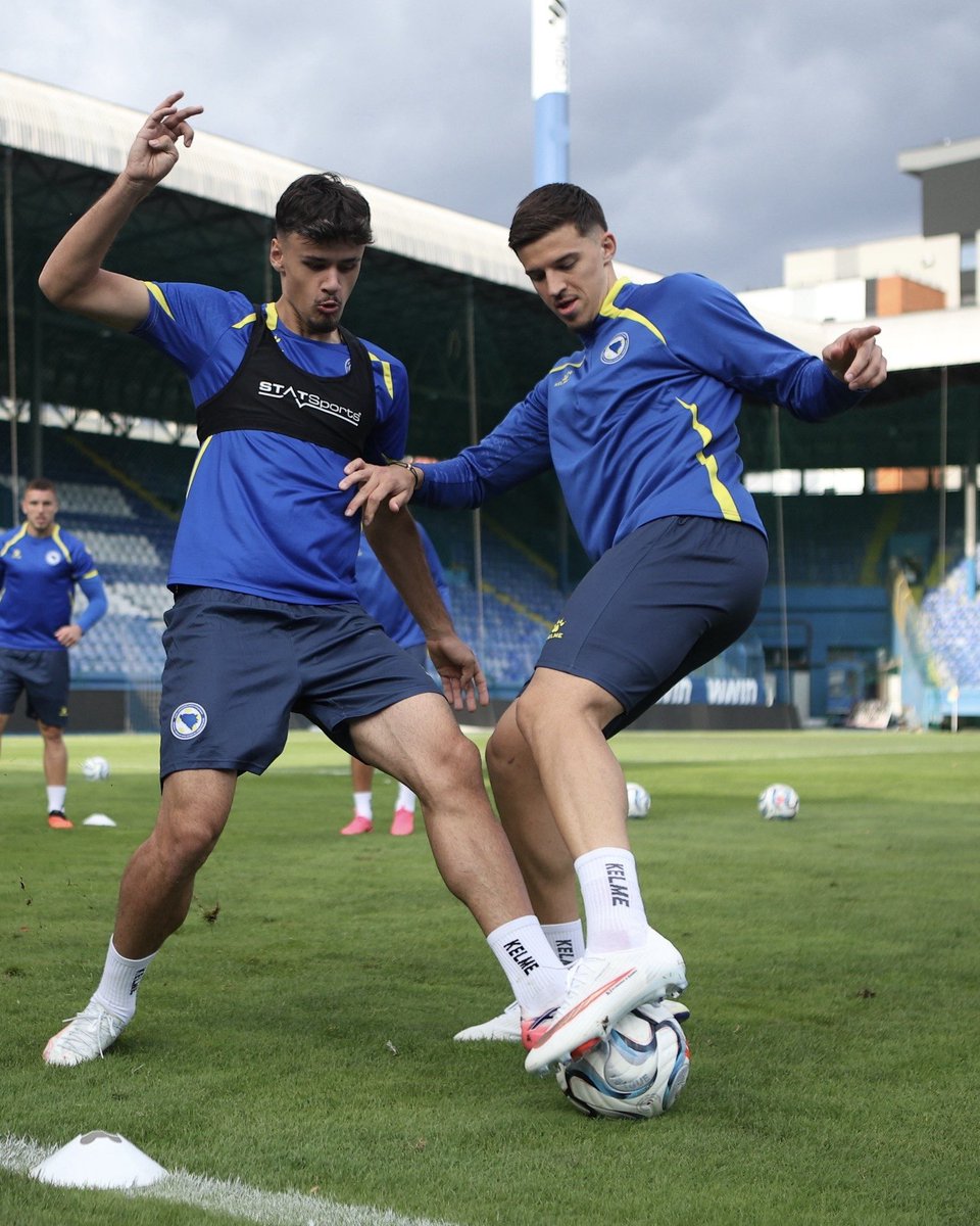 LUFC tweet picture