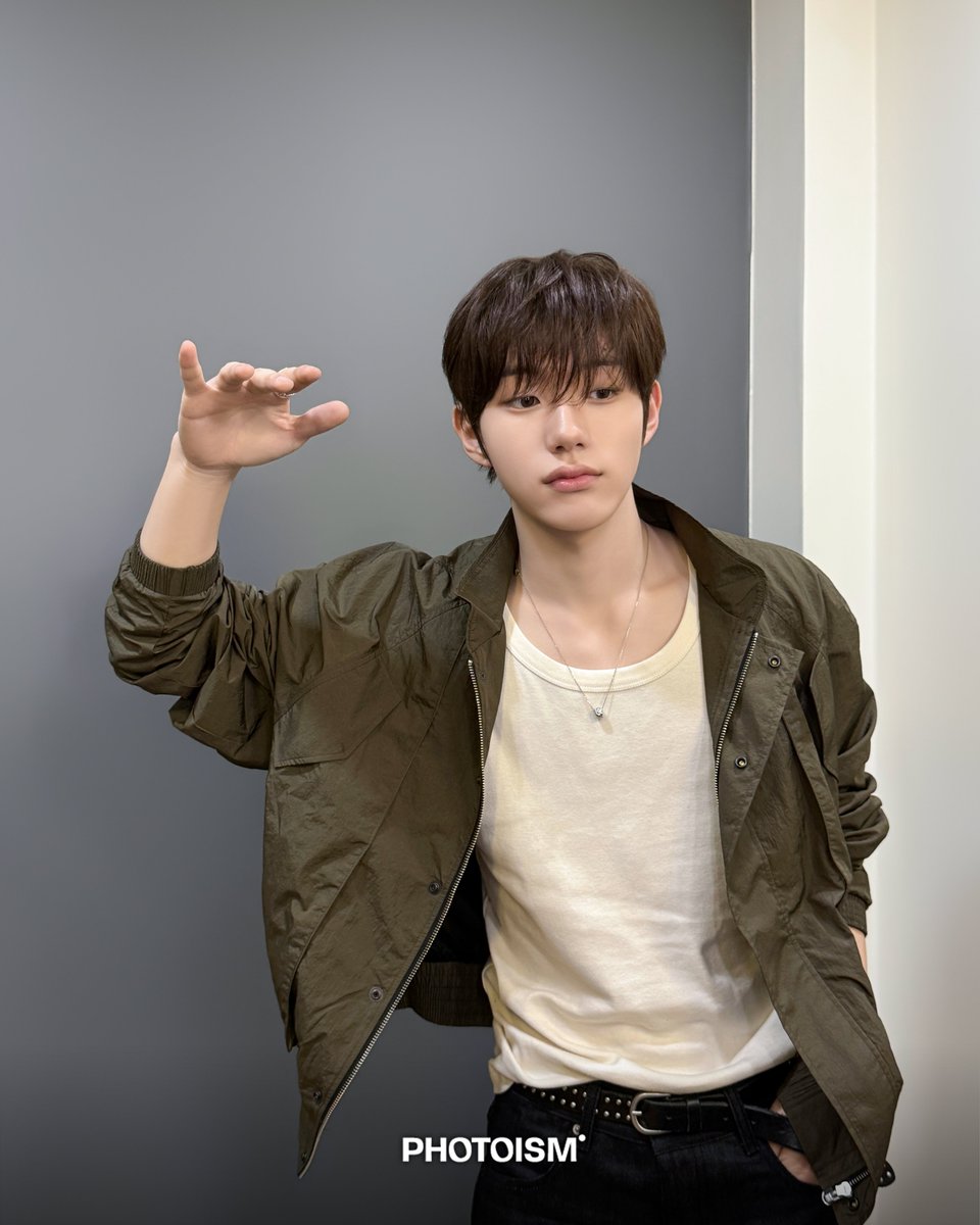 photoism_behind's tweet photo. PHOTOISM X 서경배 (CLOSE YOUR EYES)

경배 생일!!
축하해줘야쥬 😁

경배 생일 기념 비하인드 사진 선물 도착 🎁

#CLOSEYOUREYES #클로즈유어아이즈 #CYE
#SEOKYOUNGBAE #서경배

ONLY IN PHOTOISM https://t.co/gKYCE9Lzop