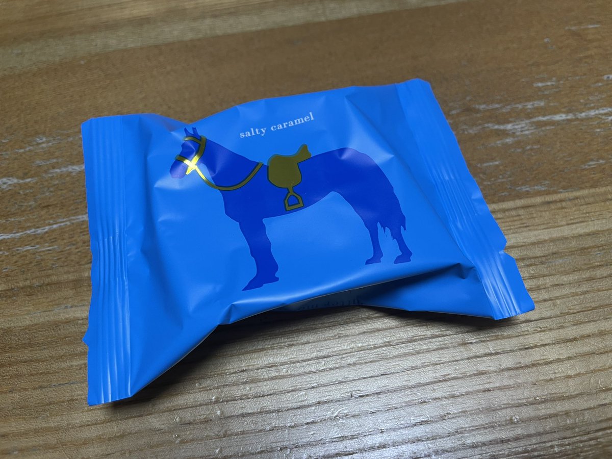saltincoffee's tweet photo. CARAMEL MONDAY　
キャラメルマンデーの朝
ついつい衝動買い。
痩せる気しか無いんです…。 https://t.co/EzmNmsL3vg
