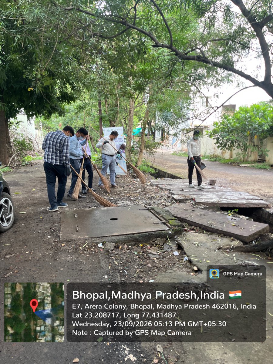 RECLindia's tweet photo. As part of the #SwachhataHiSeva2026 campaign, REC’s RO Bhopal employees visited a CTU identified in Bhopal and undertook a cleanliness drive, reaffirming their commitment to cleanliness and a greener future.

#SwachhataHiSeva2026 #SwachhBharat #RECLimited #SwachhataHiSeva #CleanIndia #JanBhagidari #CSR #REC_CSR2026 #CleanIndiaGreenIndia #RECLindia #REC_RO_Bhopal 

@MinOfPower @mlkhattar @mnreindia @officeofmlk @GoI_Meity @tscbosh @PrinceDhawan89 @mnreindia @shripadynaik @narayanantbjp @Dnandinit @ValliREC @srijitendraias @PIB_India @power_pib @mygovindia @rdssforindia @SwachhBharatGov @swachhbharat @SwachSurvekshan