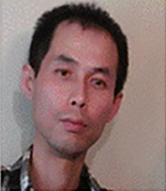 ICEgov's tweet photo. CHINESE NATIONALS SENTENCED IN CALIFORNIA APPLE FRAUD CASE

Two Chinese nationals — one an illegal alien — were sentenced to prison for leading a scheme to defraud Apple Inc. of at least $16.2 million by fraudulently “returning” thousands of counterfeit iPhones, iPads and other Apple devices.

Ringleader and illegal alien Wenhui Huang was sentenced to 78 months and ordered to pay $16,239,254 in restitution following the @HSILosAngeles probe with its @IRS_CI, @USPS and @LAPDHQ partners.

The group’s second-in-command, Yang Song, 39, got a 57-month sentence and was ordered to pay $16,997,415 restitution.