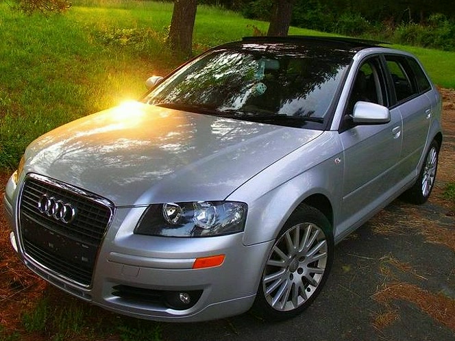 TimothyAndjz's tweet photo. I'm no professional photographer, but I think my A3 looks pretty cool here[1280x960]
#Supercars #TrungThu https://t.co/YvLwzCxMhU