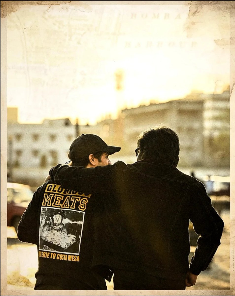 Dinakaravvsn's tweet photo. #1yearforTheyCallHimOG
Thank you @Sujeethsign... words can't express our(cults) feelings for you(cult lead). You made us to see our POWER STAR roar again. Thank you @MusicThaman for being with OG.
All the best for #BloodyRomeo
#OG2 #OGUniverse @PawanKalyan https://t.co/pD0ZeXSRAU