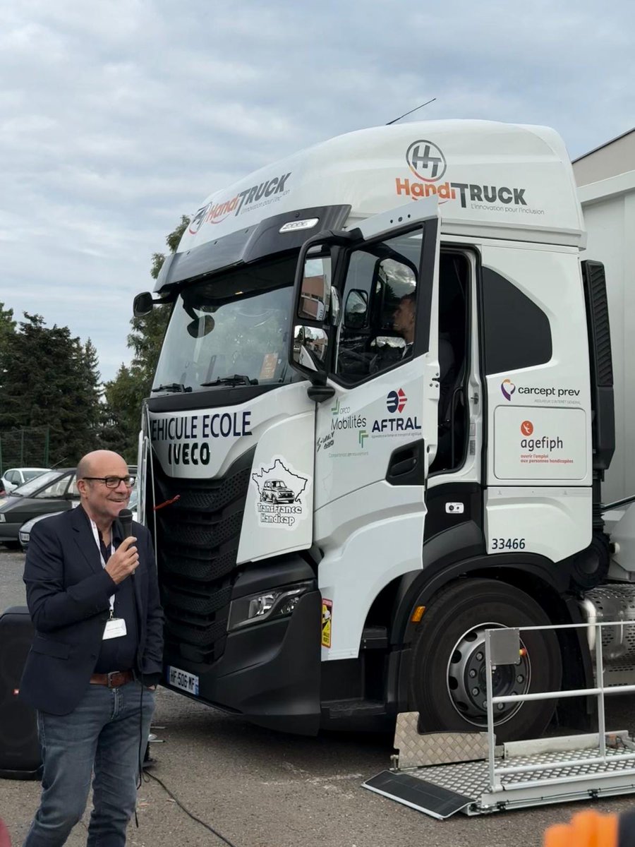 AFTRAL's tweet photo. Clap de fin pour la 3ᵉ édition de la TransFrance Handicap 🤝

Dernière étape à l’Institut des Sourds de La Malgrange.

Merci à tous les partenaires et aux équipages de la TFH pour leur engagement ! 💙

#AFTRAL #HandiTRUCK #Agefiph #Inclusion #Handicap #Transport #Mobilité https://t.co/tgQEz8DRxk