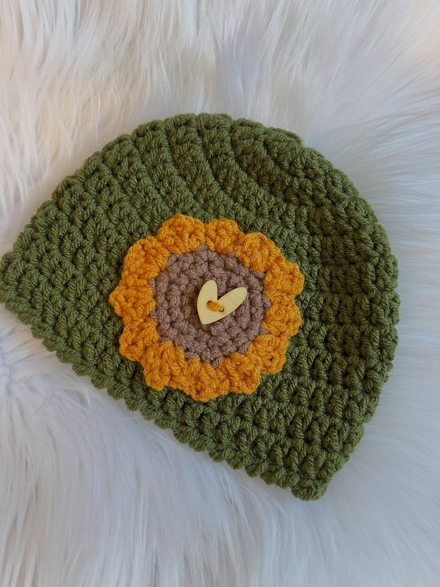 KimberHarafdg's tweet photo. Nothing makes me happier than seeing flowers in bloom! I’m thrilled that my flower hats and coasters are such a hit. Now tell me: what’s your favorite flower? https://t.co/ReU4W7YOmt