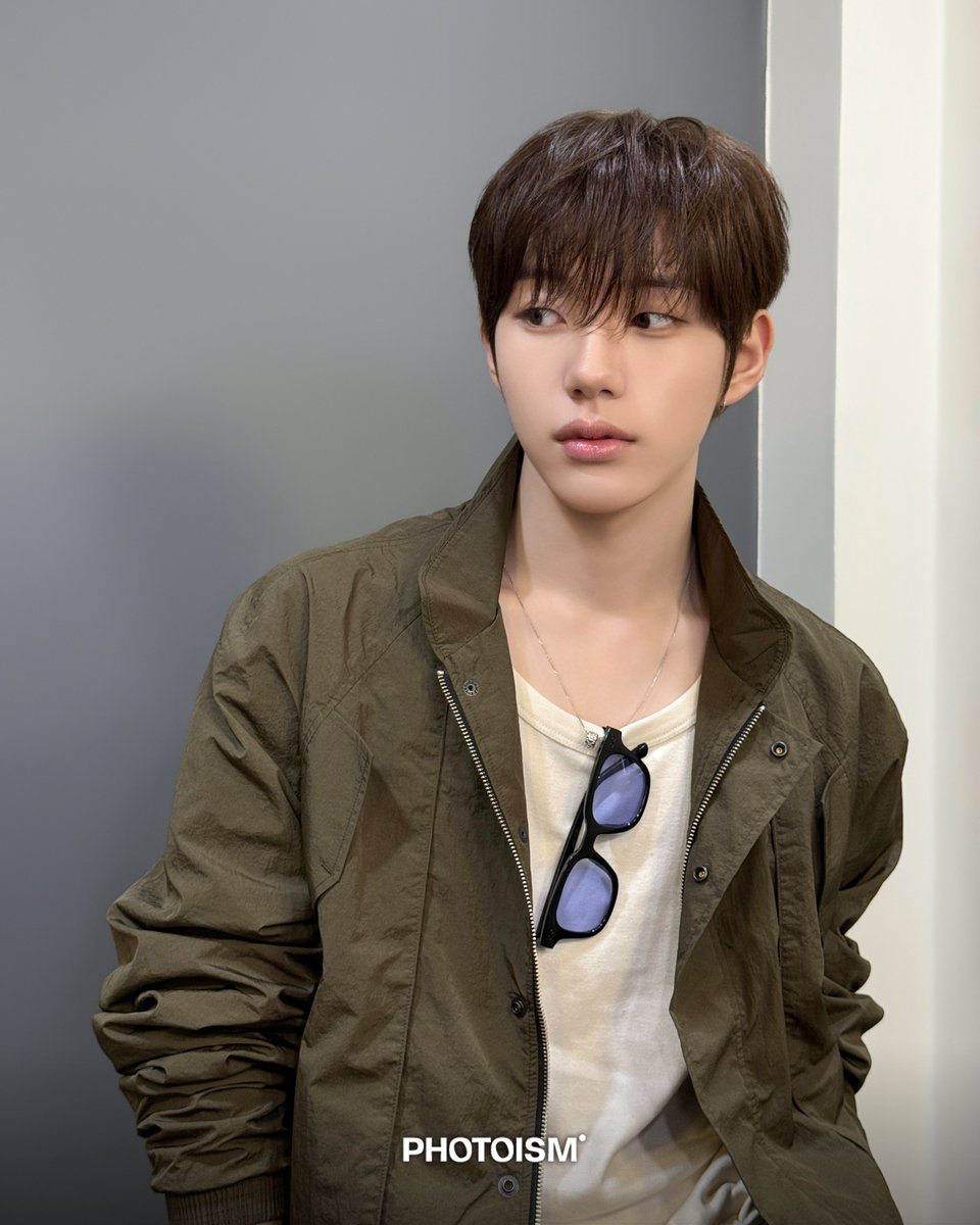 photoism_behind's tweet photo. PHOTOISM X 서경배 (CLOSE YOUR EYES)

경배 생일!!
축하해줘야쥬 😁

경배 생일 기념 비하인드 사진 선물 도착 🎁

#CLOSEYOUREYES #클로즈유어아이즈 #CYE
#SEOKYOUNGBAE #서경배

ONLY IN PHOTOISM https://t.co/gKYCE9Lzop