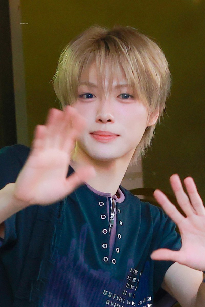 id13926's tweet photo. 김성준 생일듀카해 🎂🎉

#HAPPYSEONGJUNDAY https://t.co/Hnmgp3sYmC