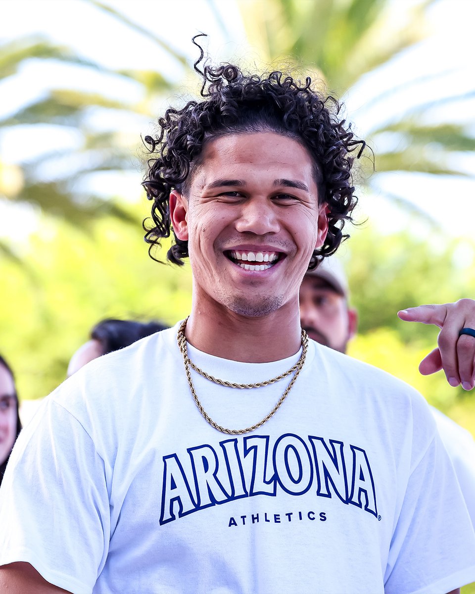 ArizonaFBall's tweet photo. Happy Birthday Kamalii Akina! 🥳🎂 https://t.co/FezCLEggJy