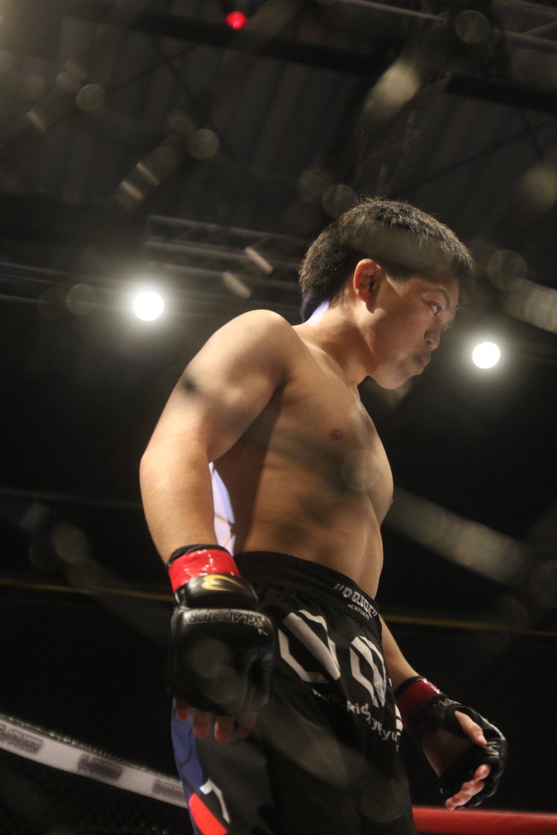 nekoyabunraku's tweet photo. #GLADIATOR036 #GLADIATOR #MMA
▼第16試合 GLADIATORストロー級5分3R
次期タイトル決定戦
諸井友祐(パラエストラ和泉)
クォン・ミンス(TEAMMAD) https://t.co/DypGnchXRO