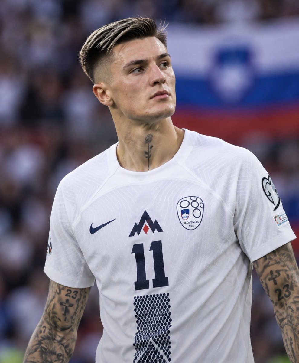 shaphub365's tweet photo. 🚨🚨| JUST IN: Benjamin Sesko has withdrawn from Slovenia's Nations League squad due to a 𝐒𝐇𝐈𝐍 𝐈𝐍𝐉𝐔𝐑𝐘. 🤕🇸🇮

He will miss fixtures against Scotland, North Macedonia and Switzerland — a recurrence of the injury first suffered in May.

Follow @ShapHub365 for more ⚡️

Norway | Mavo | Brazil | Portugal | Saka | Madrid | Clipur | Ballon | Erica | Campari | Netherlands | Alex Otti | Ronaldo
