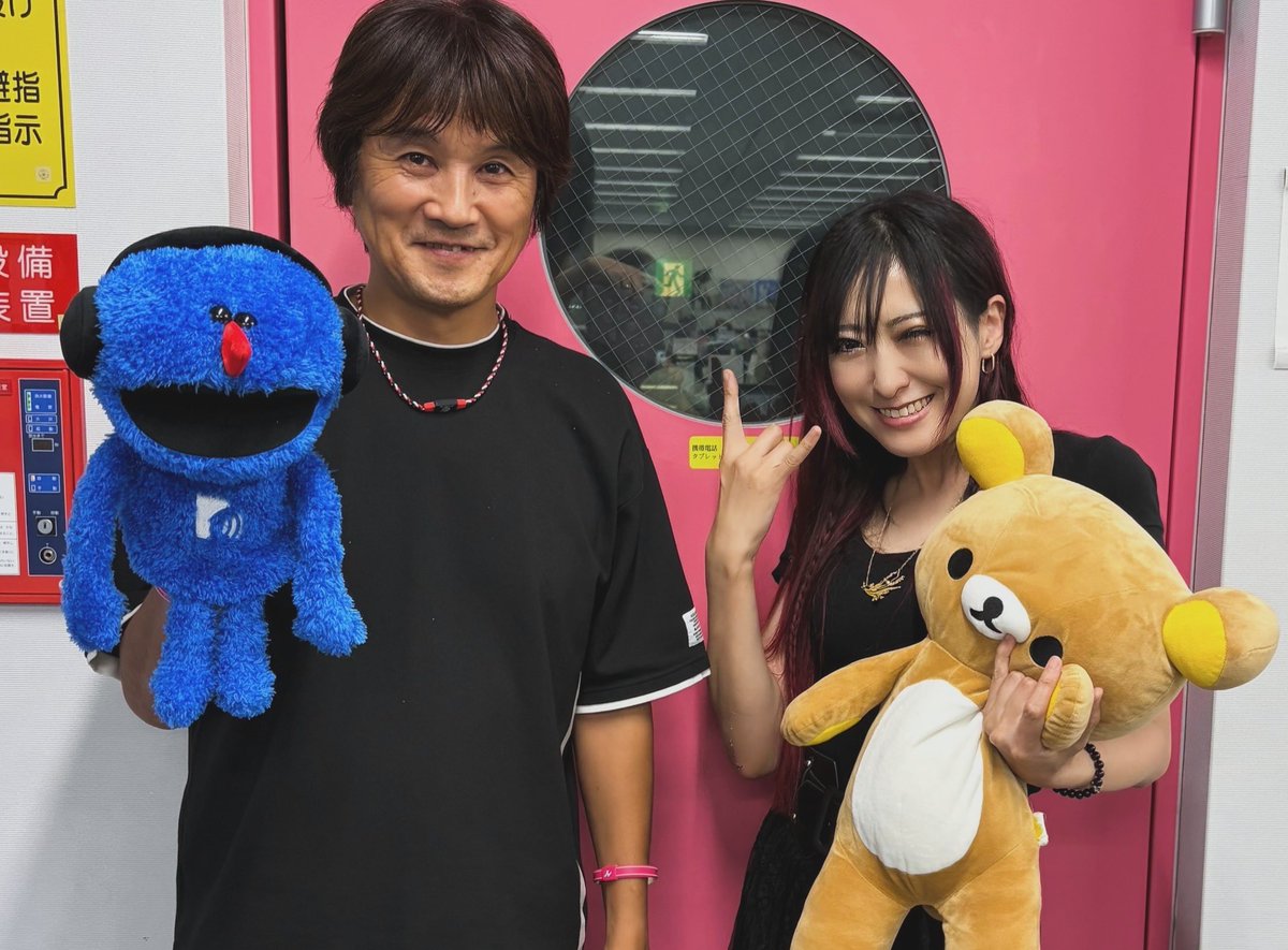 hangyooodon's tweet photo. 岡山でのラジオ🍑

「メタル＆ROCKのミュージシャンは普段何を考えてるの？」の切り口ぼれー楽しかったです。
聴いてくれたみなさんありがとうございました🧌

毎日聴いてるラジオから自分の声きこえるの嬉しくて大阪帰ってくるまでradikoで何回もきいていた〜

牛嶋さん、帰る場所をくれてありがとうございます🍑

岡山はわたしの大切な故郷だ。
ありがとう、またすぐ帰るけーな
