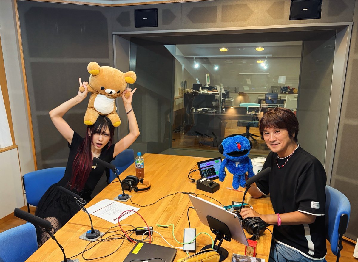 hangyooodon's tweet photo. 岡山でのラジオ🍑

「メタル＆ROCKのミュージシャンは普段何を考えてるの？」の切り口ぼれー楽しかったです。
聴いてくれたみなさんありがとうございました🧌

毎日聴いてるラジオから自分の声きこえるの嬉しくて大阪帰ってくるまでradikoで何回もきいていた〜

牛嶋さん、帰る場所をくれてありがとうございます🍑

岡山はわたしの大切な故郷だ。
ありがとう、またすぐ帰るけーな