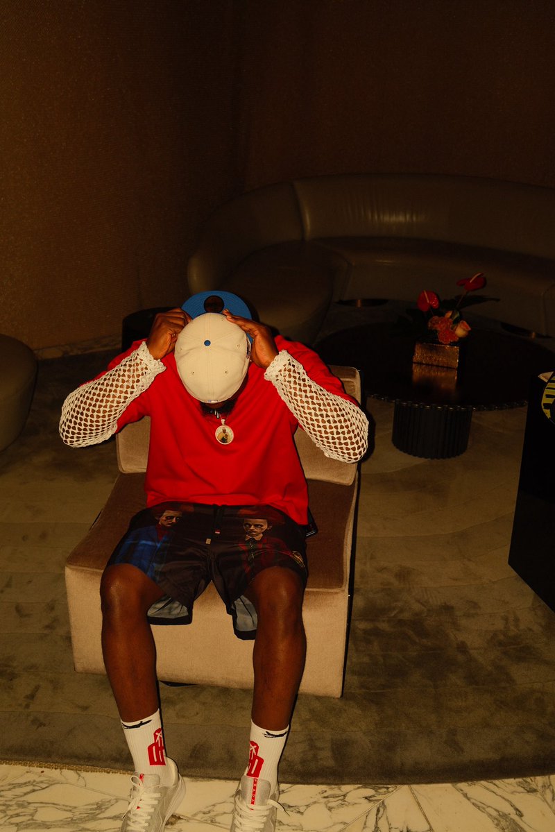 Tunegee's tweet photo. The fact that you’re still trying after everything you’ve been through? That’s elite resilience. BALL ! https://t.co/DARH7eh9lv