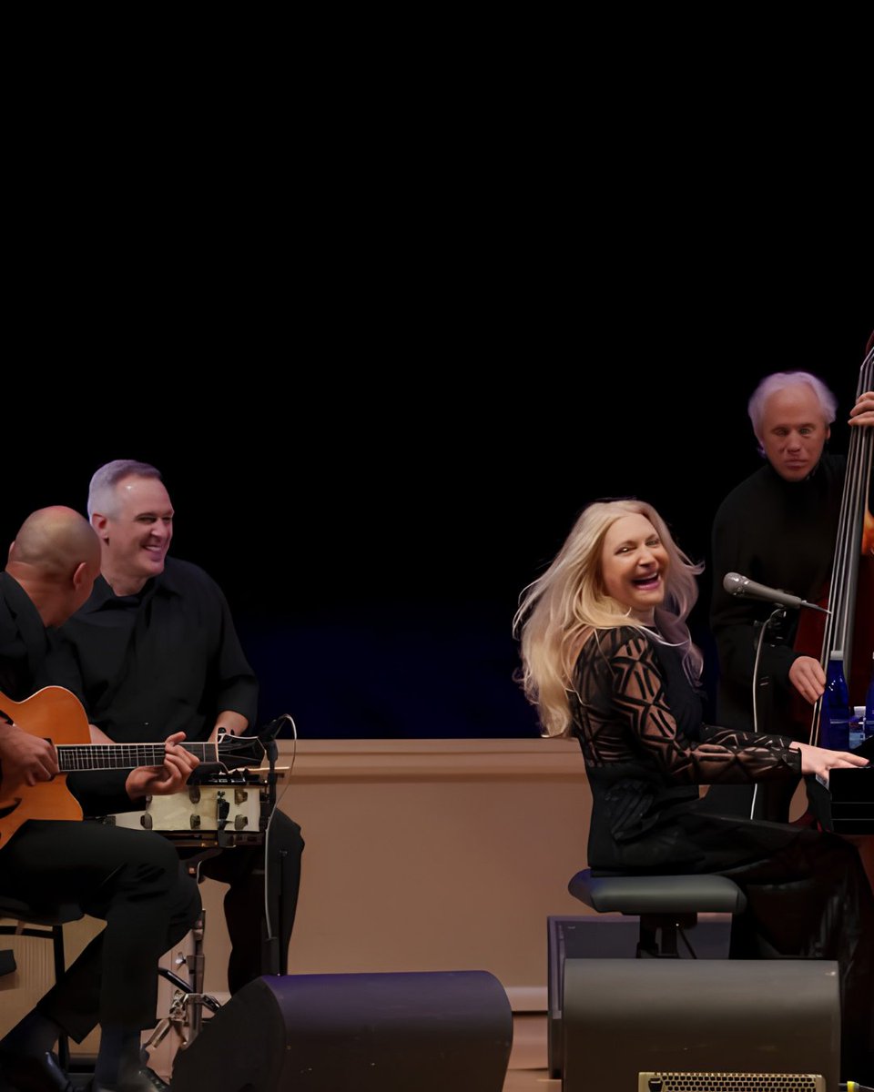 puntamitaMx's tweet photo. Four-time Grammy Award-winning pianist, vocalist, songwriter, and arranger Eliane Elias headlines Friday evening of the 4th Edition of Punta Mita's International Jazz Festival, with her internationally celebrated quartet, at Pacífico Beach Club. https://t.co/C2ZlCrrJYg