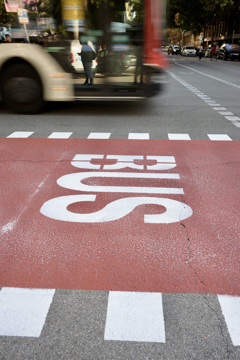 TMB_Barcelona's tweet photo. 🚍 TMB reforça la línia 62 de #busbcn per facilitar la connectivitat dels veïns i veïnes de Torre Baró amb l'estació de #metrobcn Fabra i Puig.
➡️ S'incorpora un bus addicional al recorregut entre les 06:00 i les 21:00 els dies laborables. https://t.co/7aXLveyZeu