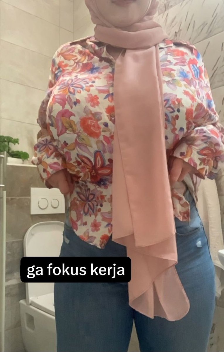 nruzle's tweet photo. Gaa fokus kerjaa
https://t.co/BP5cvKKvL1 https://t.co/qpegxWkNGt