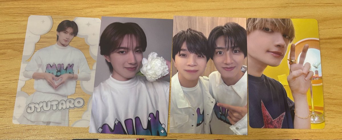 Dh79v9's tweet photo. M!LK LOVE ENG!NE トレカ 交換

【譲】
スペイベ 自撮りトレカ:山中
クリア:山中
ペア:そのざき
初回限定盤:佐野

【求】
初回、クリア、抽選系 :吉田
ペア:YJ

基本的同種同士
自撮りトレカは同種または他の抽選系のトレカとの交換希望です

郵送希望です

ご検討よろしくお願いします🙇‍♂️ https://t.co/2bAy8TvTbB